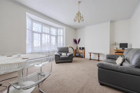 LONDON ROAD, Westcliff-On-Sea