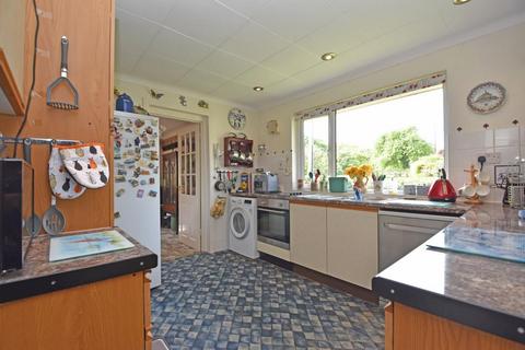 2 bedroom detached bungalow for sale, Tuns Lane, Silverton, Exeter
