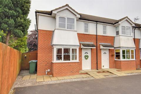 3 bedroom end of terrace house for sale, Carnaby Close, Leconfield, Beverley