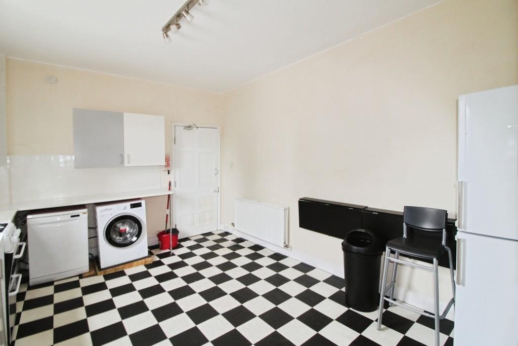 54134aea-Kitchen 202