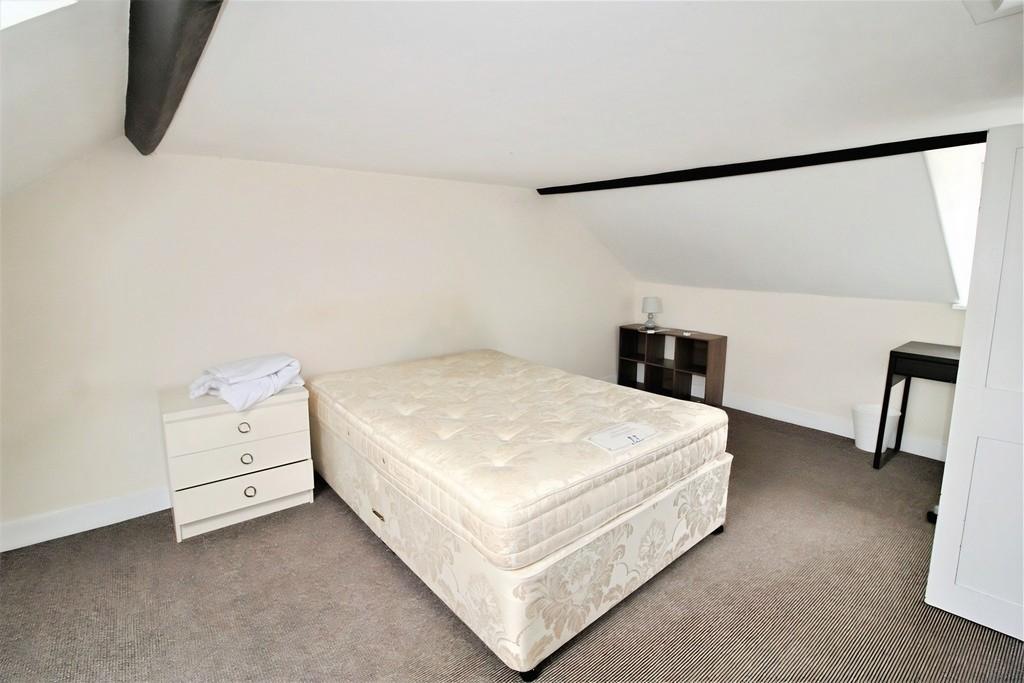 93f7d3f5-Bedroom 206