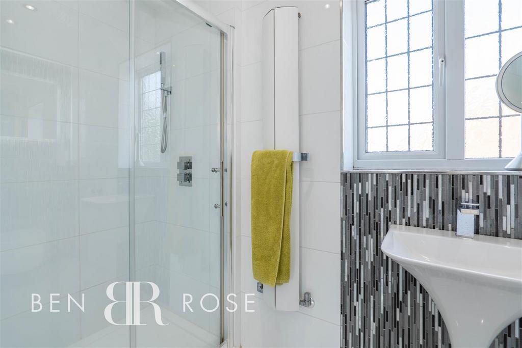 Master Ensuite