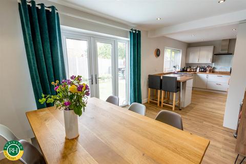 6 Glendale Road, Sprotbrough, Doncaster, DN5 7RA