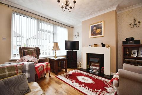 2 bedroom end of terrace house for sale, Bethune Avenue, Hull