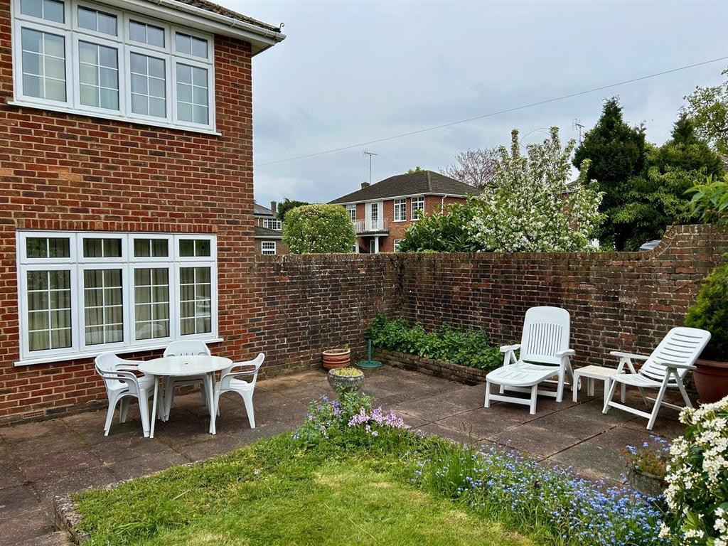 Garden .1.jpg