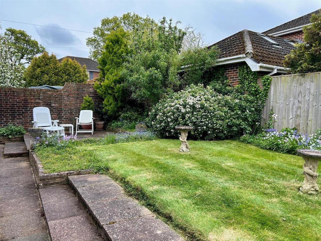 Garden .2.jpg