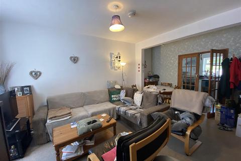 3 bedroom terraced house to rent, Holliers Hill, Bexhill-On-Sea