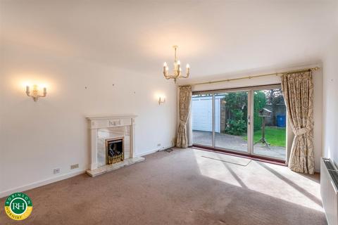 16 Ennerdale Road, Wheatley Hills, Doncaster, DN2 5QP
