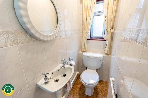 16 Ennerdale Road, Wheatley Hills, Doncaster, DN2 5QP