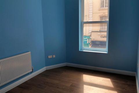 2 bedroom flat to rent, Union Street, Aldershot