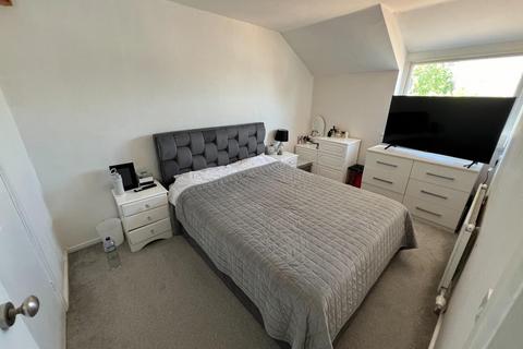 40 Belsay, Toothill, Swindon, SN5 8HB