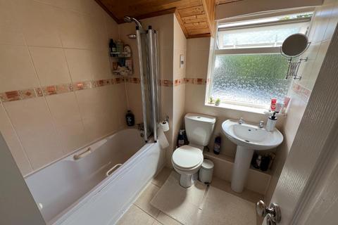 40 Belsay, Toothill, Swindon, SN5 8HB