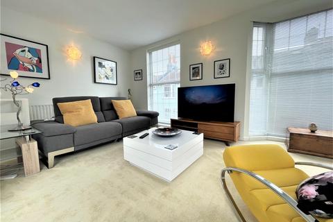 2 bedroom terraced house to rent, Toronto Terrace, Brighton