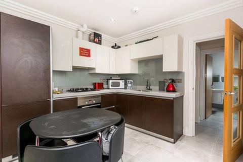4 bedroom mews to rent, N19