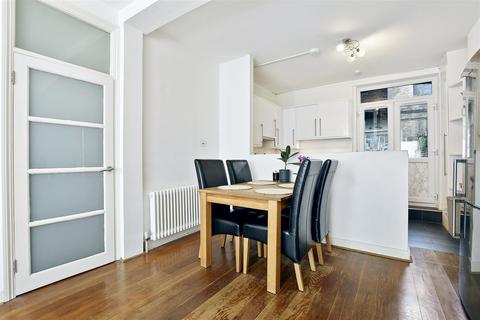 1 bedroom apartment for sale, College Place, London