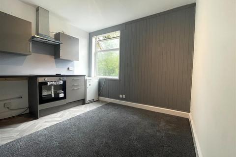 Studio to rent, Severn Street, Leicester