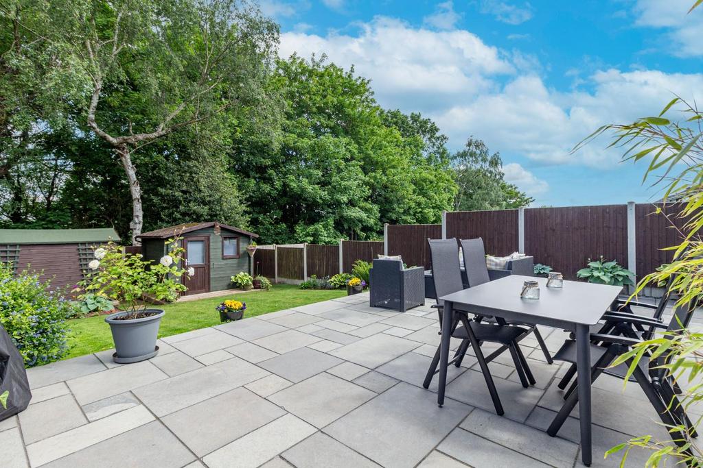 Richmond Grove, Stourbridge, DY8 4SF 3 bed semidetached house for sale