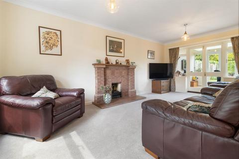 4 bedroom detached house for sale, Cambridge Close, Upper Welland, Malvern, Worcestershire, WR14 4JZ
