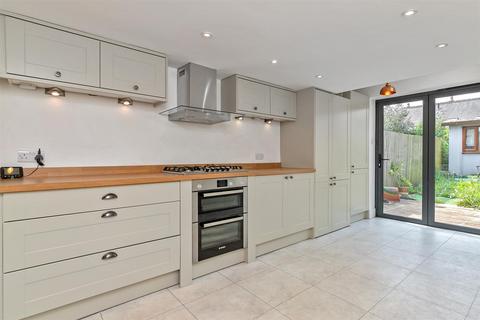 38 Cavendish Road, St Albans, AL1 5EE