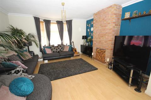 4 bedroom semi-detached house for sale, Heol Y Forlan, Whitchurch, CARDIFF