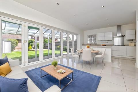 4 bedroom detached house for sale, The Green, Kings Park, St. Albans