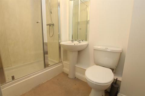 2 bedroom flat for sale, Causton Gardens, Eastleigh