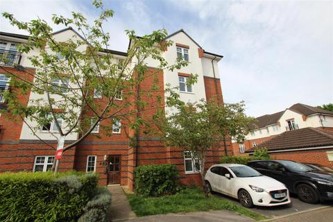 2 bedroom flat for sale, Causton Gardens, Eastleigh