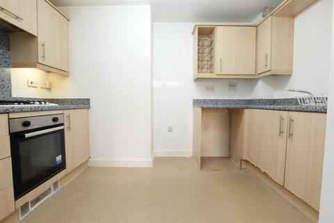 2 bedroom flat for sale, Causton Gardens, Eastleigh