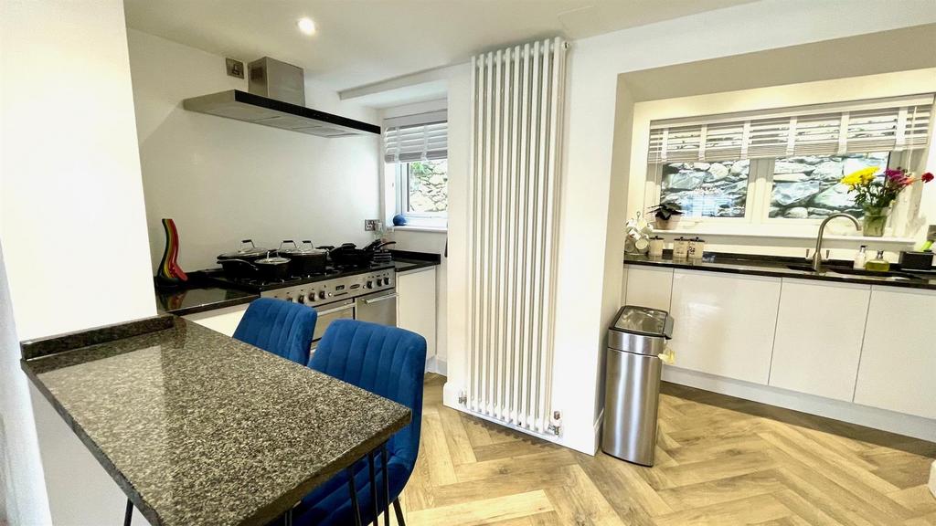 Kitchen/ dining room