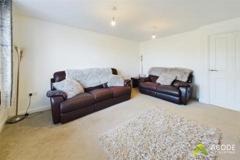 65 Sorrel Close, Uttoxeter, ST14 8UP