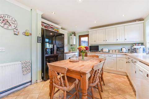 4 bedroom detached house for sale, Brook Way, Anna Valley