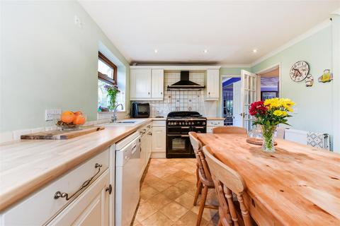 2 Brook Way, Anna Valley, Andover, SP11 7RY