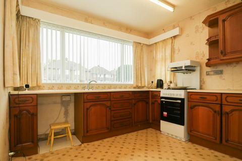 2 bedroom semi-detached bungalow for sale, The Fairway, Stanningley, Pudsey