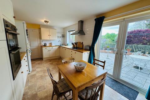 3 bedroom semi-detached house for sale, St. Andrew Street, Tiverton EX16