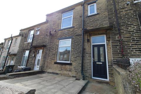 1 bedroom terraced house to rent, High Street, Thornton Village, Bradford