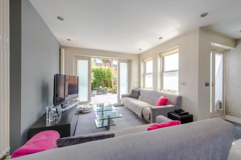 3 bedroom apartment for sale, Ulysses Road, West Hampstead
