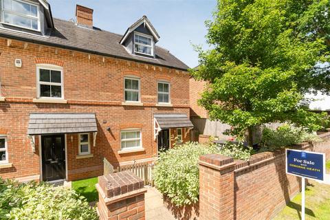 1 Heathlands Place, Ascot, SL5 8FQ