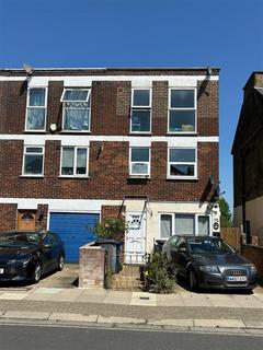 3 bedroom block of apartments to rent, Station Road, London