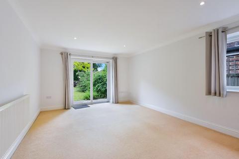 4 bedroom detached house for sale, Chesterfield Road, Ewell