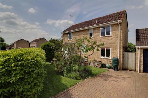 4 bedroom detached house for sale, Borough Close, Kings Stanley