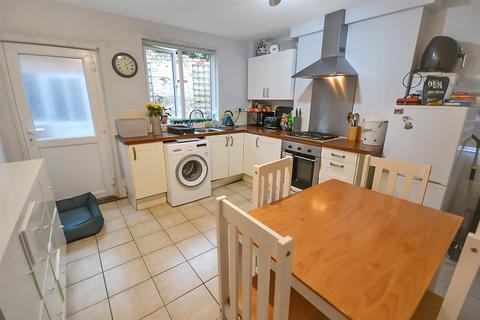 2 bedroom semi-detached house for sale, Bingham Road, Radcliffe-On-Trent, Nottingham