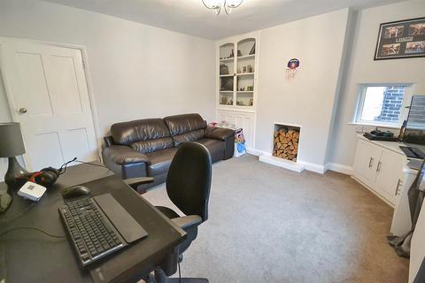 32 Bingham Road, Radcliffe On Trent, Nottingham, NG12 2FU