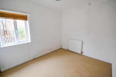 32 Bingham Road, Radcliffe On Trent, Nottingham, NG12 2FU