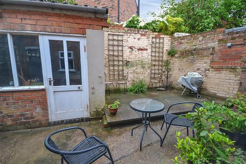 32 Bingham Road, Radcliffe On Trent, Nottingham, NG12 2FU