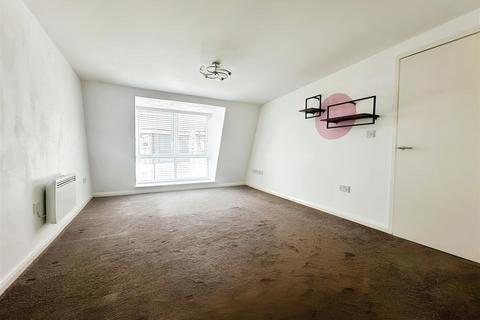 2 bedroom flat to rent, Warwick Road, Kenilworth, CV8 1HE