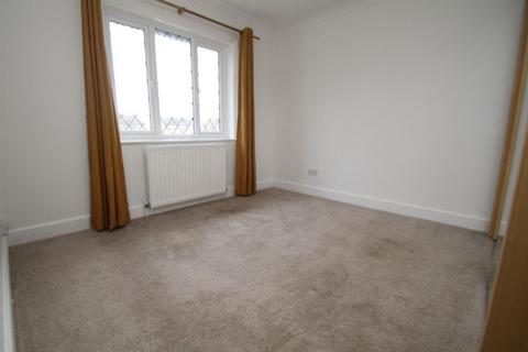 1 bedroom flat to rent, St. Floras Road, Littlehampton