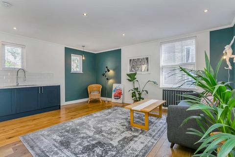 31 Drayton Road, London, W13 0LD