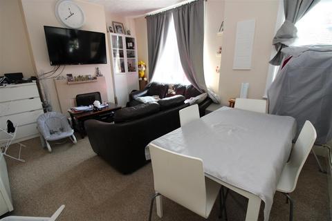 1 bedroom apartment for sale, East Ham Road, Littlehampton, West Sussex