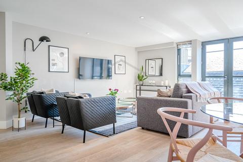 2 bedroom apartment for sale, Bull Inn Court, Covent Garden WC2R