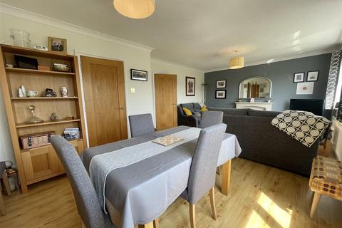 5 bedroom detached house for sale, Cefn Esgair, Llanbadarn Fawr
